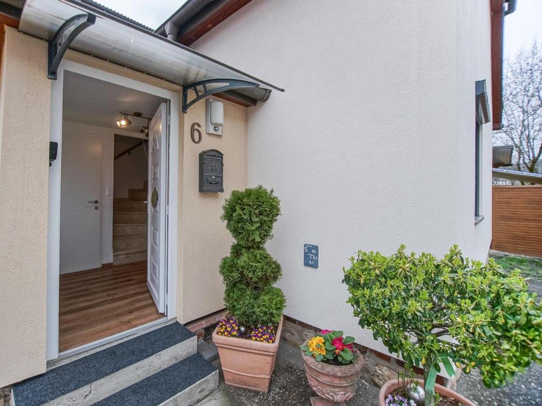 Auszeit Steiraland 6 Mit Ueberdachter Terasse Schoenen Garten Und Kostenlosen Parkplatz Leoben  Bagian luar foto