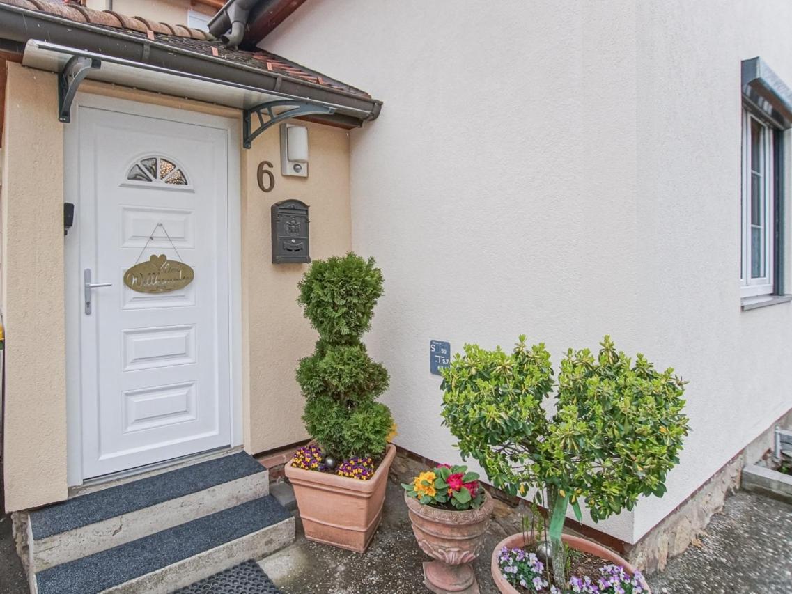Auszeit Steiraland 6 Mit Ueberdachter Terasse Schoenen Garten Und Kostenlosen Parkplatz Leoben  Bagian luar foto
